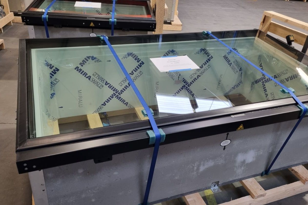 Thermisch gescheiden hogere opstand Vlakkelichtkoepel