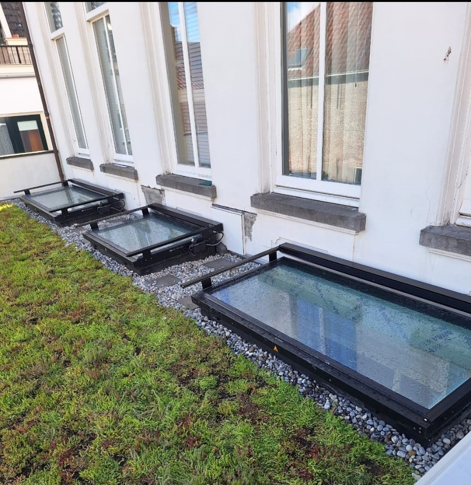 Vlakkelichtkoepel buitenzonwering